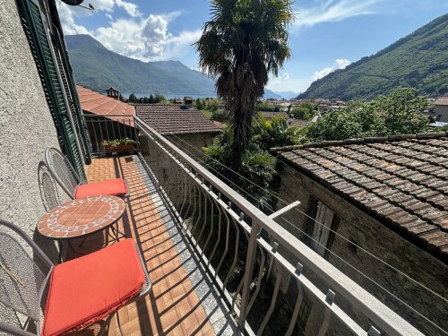 Appartement individuel à Dongo