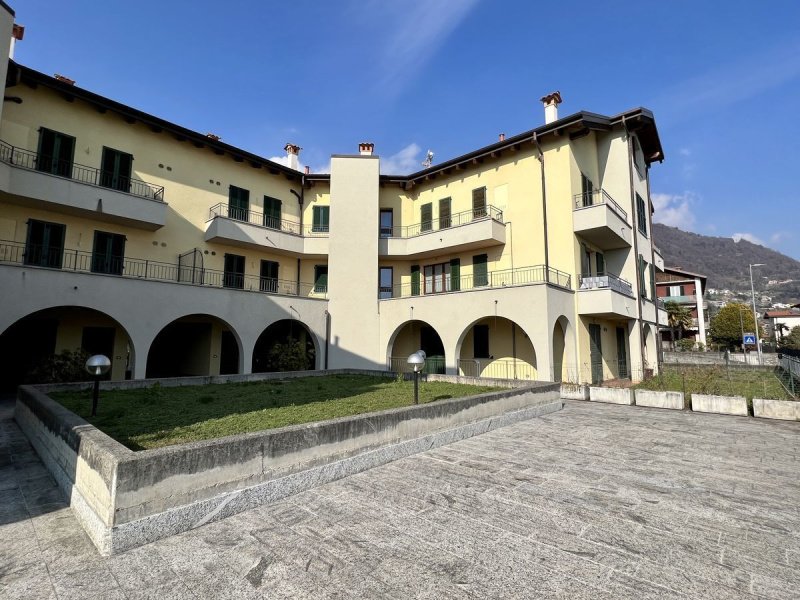 Appartamento indipendente a Gravedona ed Uniti