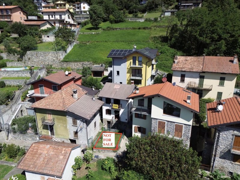 Casa semi indipendente a Gera Lario