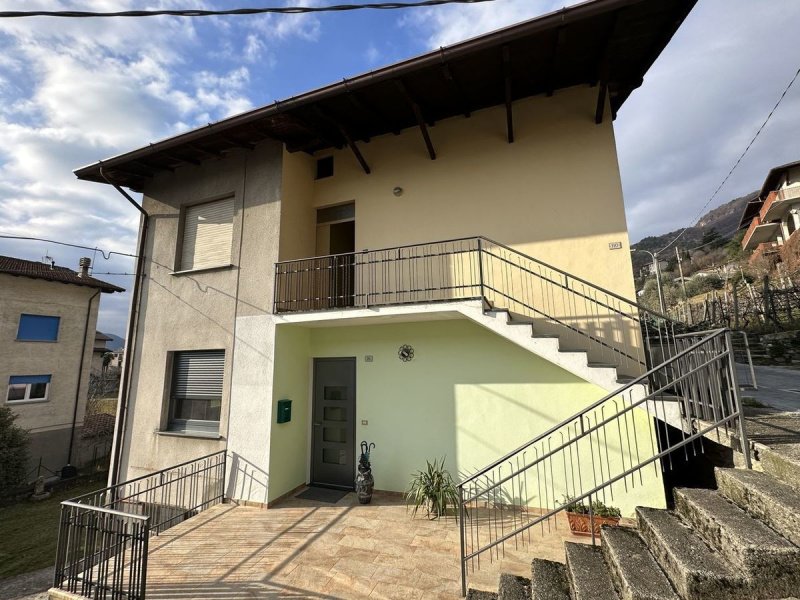 Fristående lägenhet i Domaso