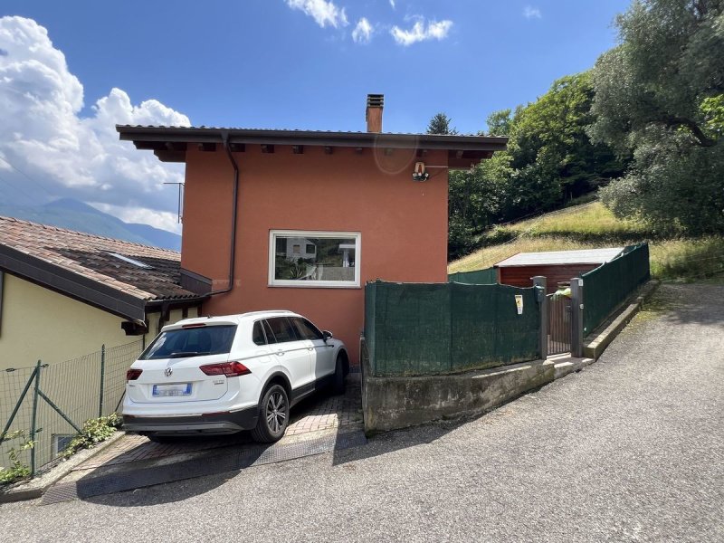 Casa independiente en Pianello del Lario
