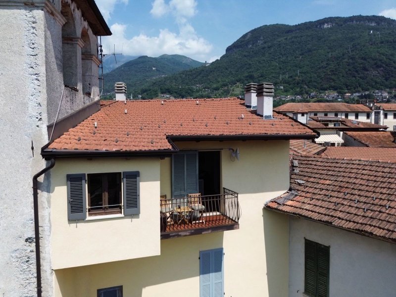 Self-contained apartment in Gravedona ed Uniti