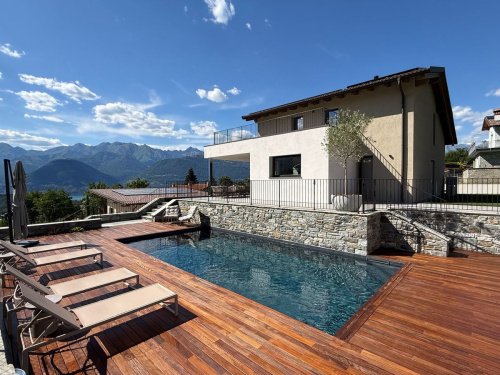 Villa in Colico