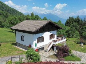 Maison individuelle à Gravedona ed Uniti