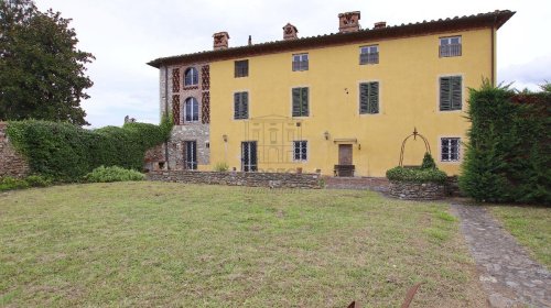 Klein huisje op het platteland in Capannori
