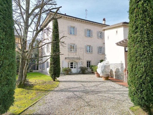 Villa in Montecarlo