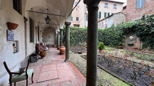 Apartment in Lucca