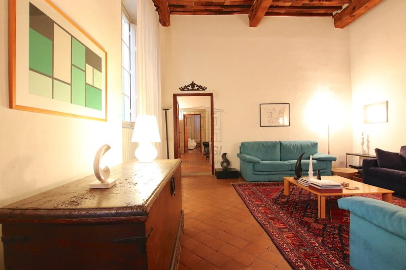 Apartamento em Lucca