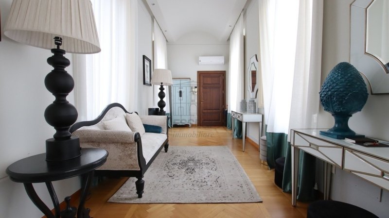 Apartamento em Lucca