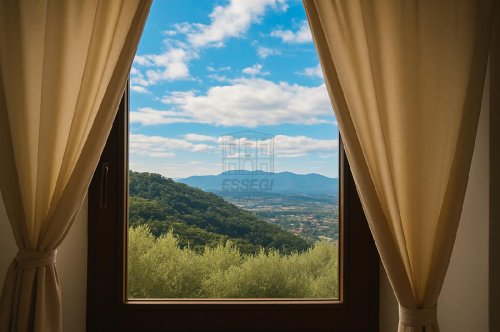 Casolare a Pescia