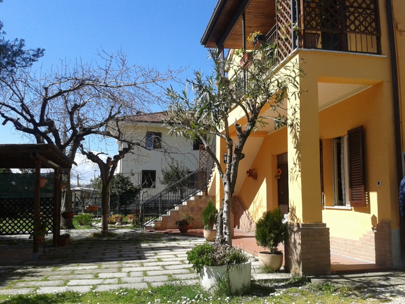 Huis op het platteland in Mosciano Sant'Angelo