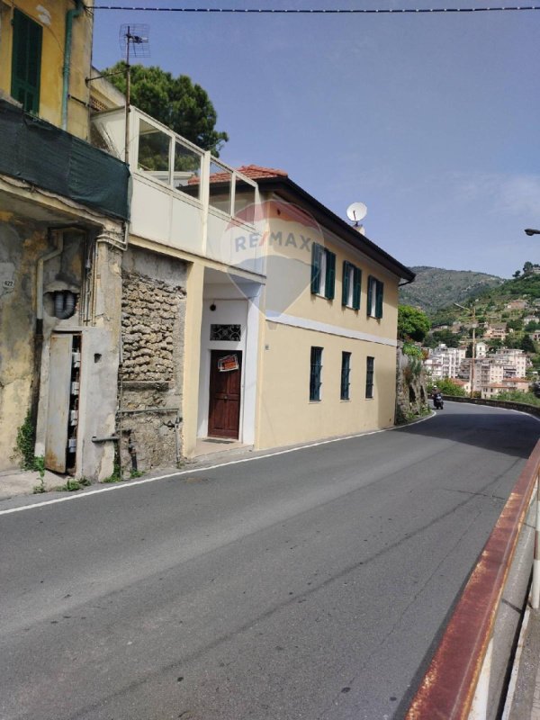 Casa independiente en San Remo