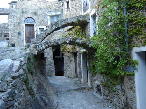 House in Castelvecchio di Rocca Barbena