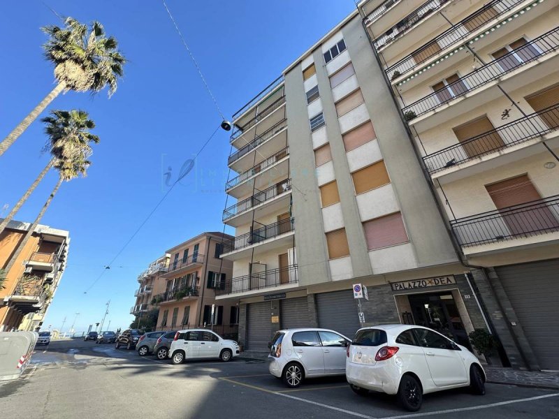 Lägenhet i Albenga