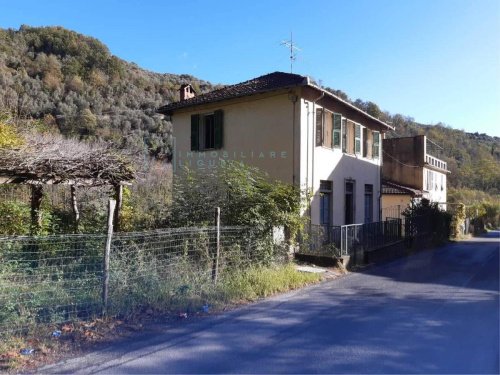 Detached house in Pornassio