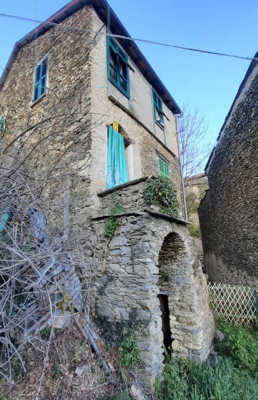 Casa a Borghetto d'Arroscia