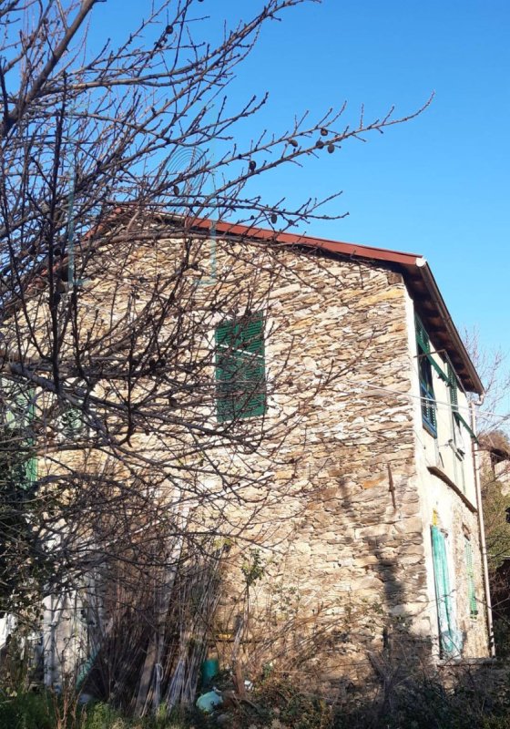 Maison à Borghetto d'Arroscia