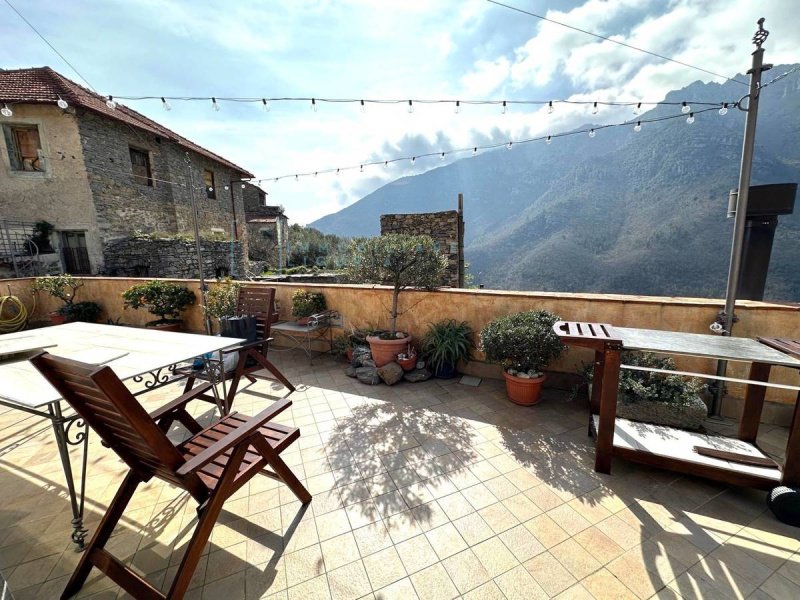 House in Castelbianco