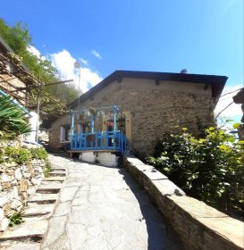 House in Pieve di Teco