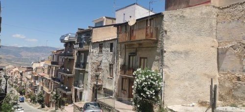 Haus in Alessandria della Rocca