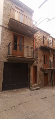 Reihenhaus in Alessandria della Rocca
