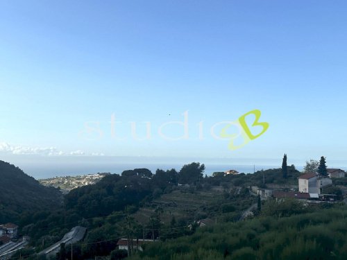 Half-vrijstaande woning in Bordighera