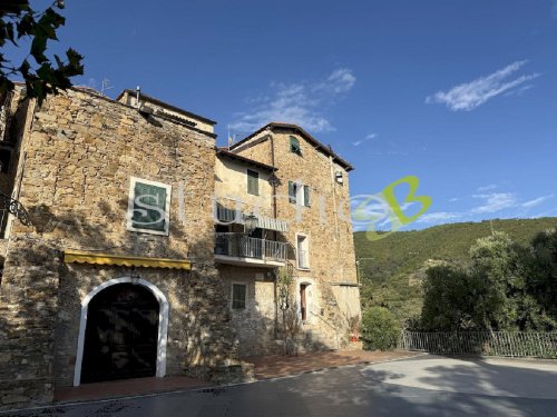 Semi-detached house in Bordighera