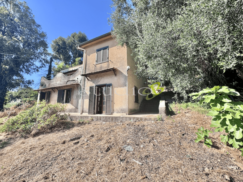 Detached house in Sanremo