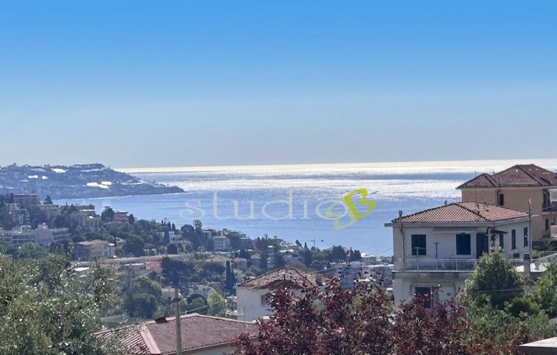 Detached house in Sanremo