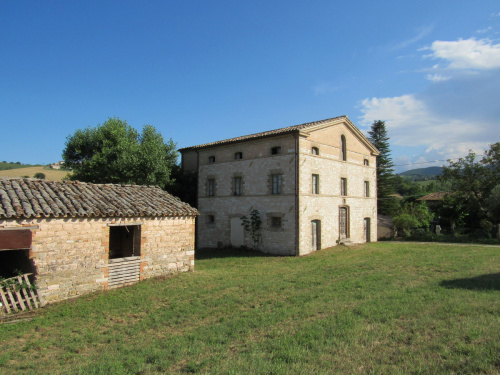 Casa di campagna a Arcevia