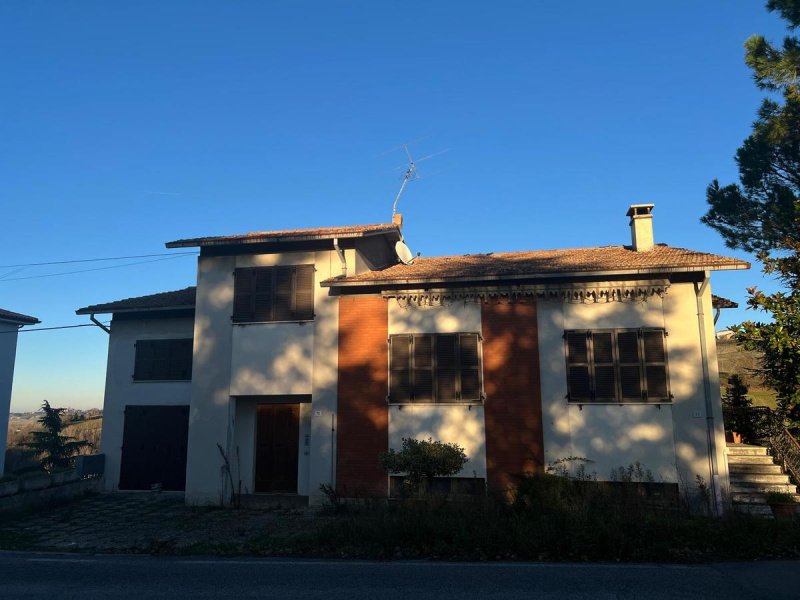 Villa in Serra de' Conti