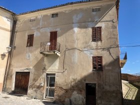 Casa histórica em Mondavio