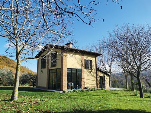 Maison de campagne à Serra San Quirico