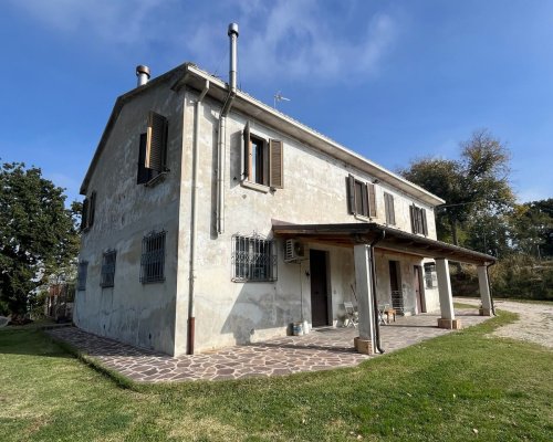 Moradia em Trecastelli