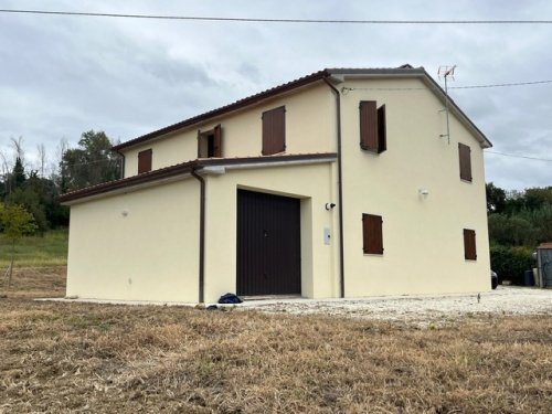 Casa de campo em Cupramontana