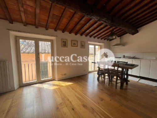 Apartamento em Lucca