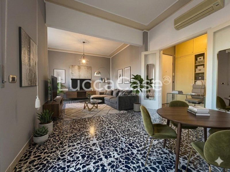 Apartamento em Lucca