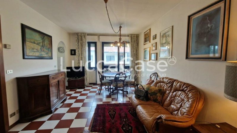 Apartamento em Lucca