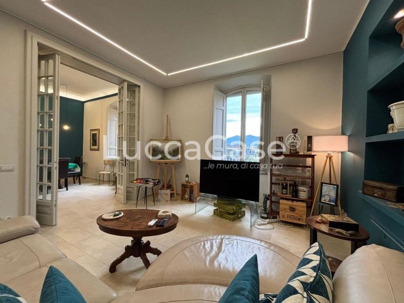 Apartamento em Lucca