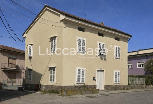 Vrijstaande woning in Lucca