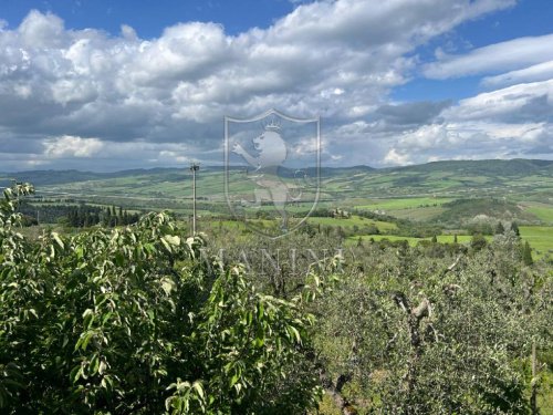 Terraced house in Radicofani