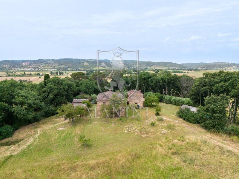 Landhaus in Lucignano