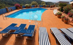 Villa i Massarosa