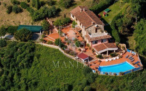 Villa en Massarosa