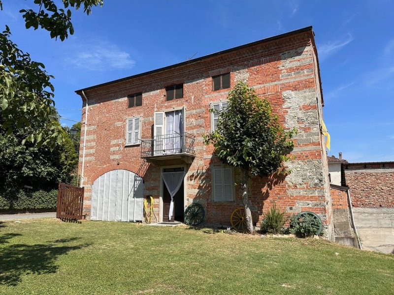 Casa a Orsara Bormida