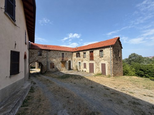 Woonboerderij in Roccaverano