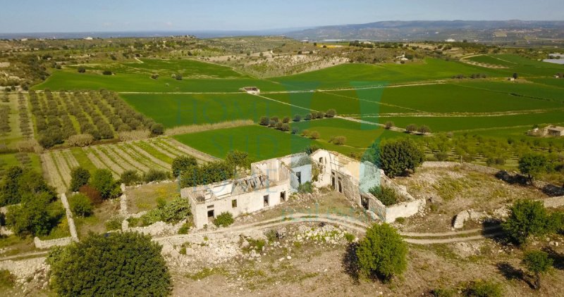 Farmhouse in Noto