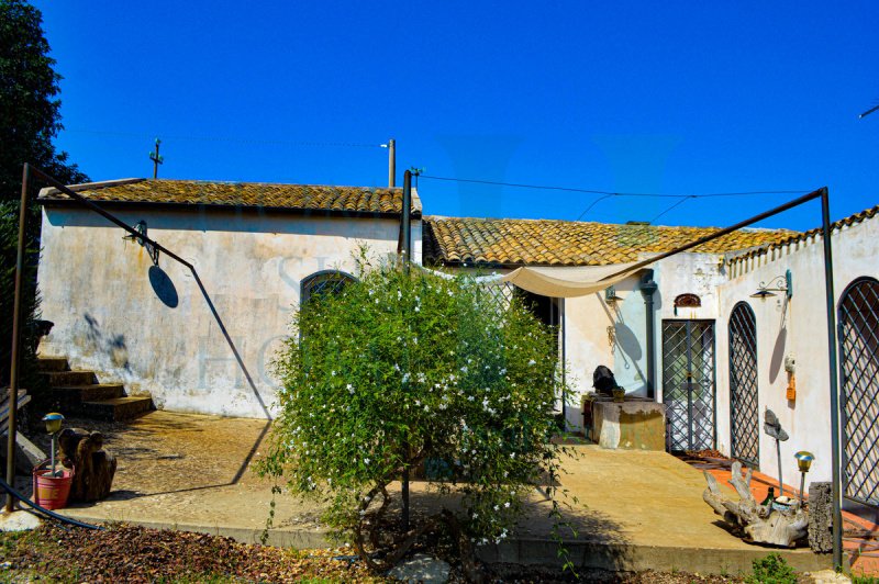 Casa di campagna a Noto