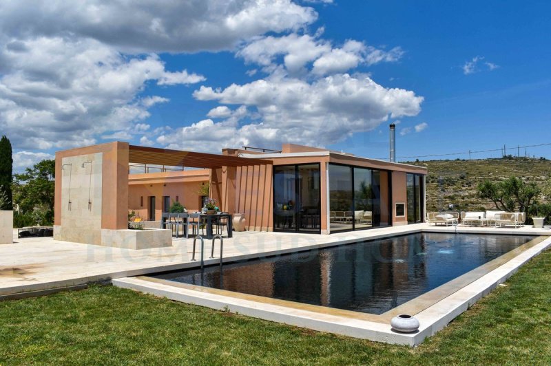 Вилла в Ното