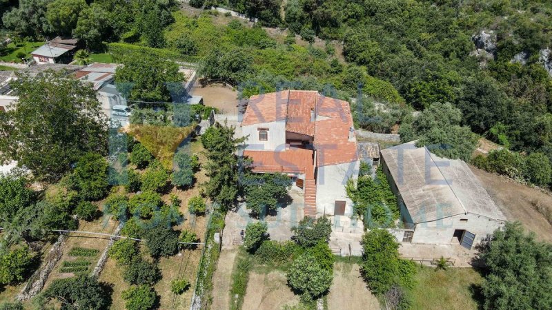 Maison de campagne à Canicattini Bagni